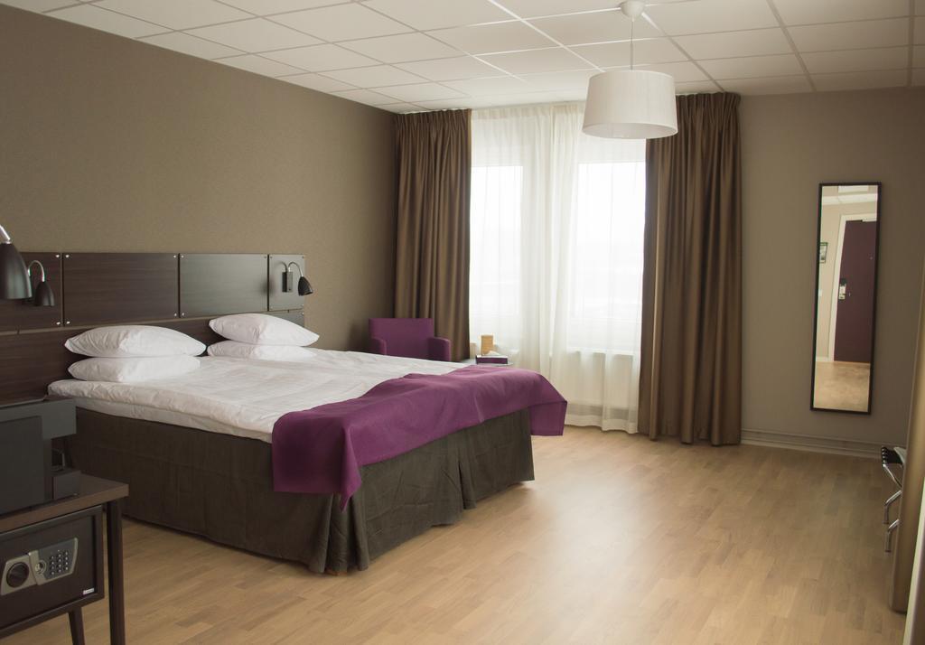Best Western Plus Park Airport Hotel Arlanda Ngoại thất bức ảnh
